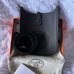 Hermes Evelyne TPM Noir Gold Hardware